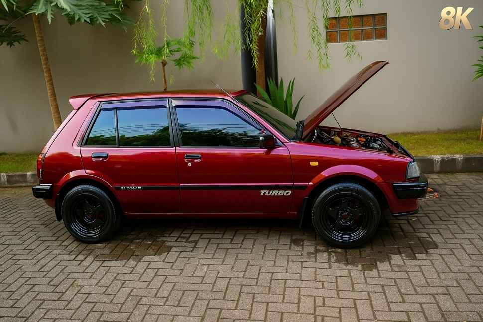 Toyota Starlet (1986). (OLX)