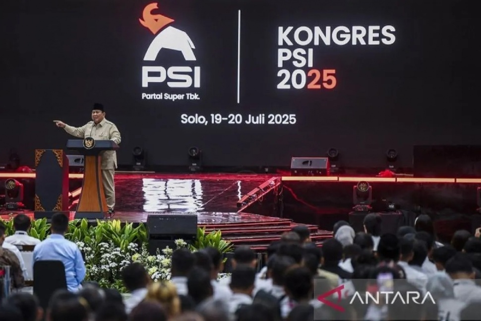 Presiden Prabowo Subianto menyampaikan sambutan saat menghadiri penutupan Kongres Partai Solidaritas Indonesia (PSI). [ANTARA]