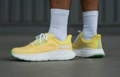 Hoka Arahi 7