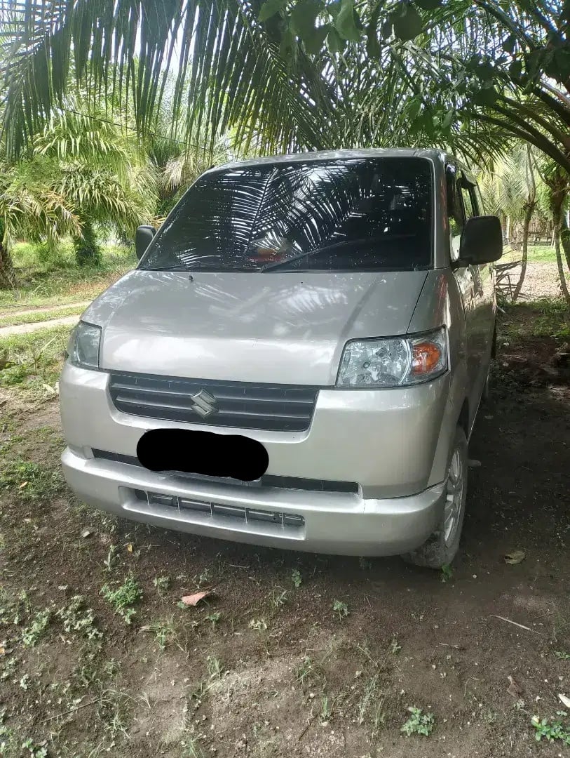 Suzuki APV (2006). (OLX)