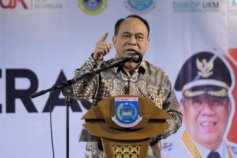Menteri Koperasi Budi Arie Setiadi membuka Gebyar Koperasi dan UMKM dalam rangka memperingati Hari Koperasi Nasional ke-78, di Tangerang Selatan, Banten, Kamis (24/7/2025). [Dok. Kemenkop]