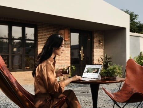 Ilustrasi MatePad Pro 12.2 memberikan solusi Produktivitas Ideal bagi Profesional Sibuk yang Sering Melakukan Business Trip. (Dok: Huawei)