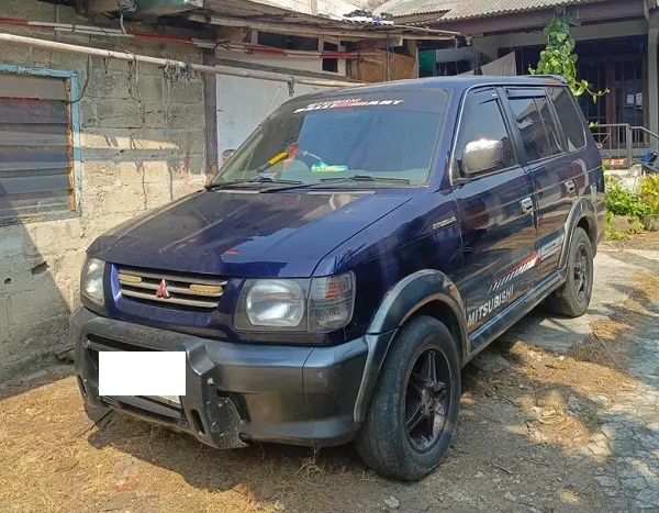 Mobil bekas Rp 20 jutaan. (OLX)