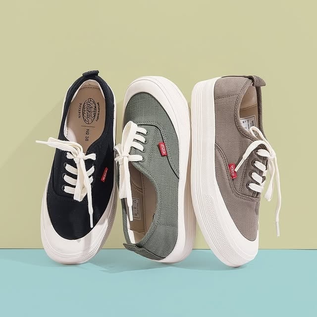 Merek sepatu lokal yang sering dikira brand luar negeri. 