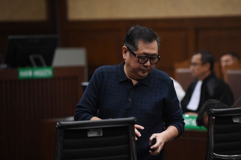 Pengusaha Bambang Rudijanto Tanoesoedibjo bersiap untuk bersaksi dalam sidang lanjutan kasus dugaan korupsi beras Bansos di Pengadilan Tipikor, Jakarta, Rabu (6/3/2024). ANTARA FOTO/Akbar Nugroho Gumay/rwa