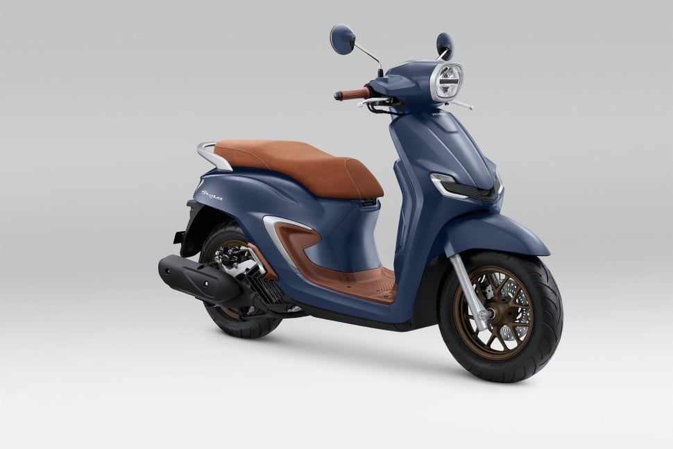 Warna baru New Honda Stylo 160 yakni Royal Matte Blue memberikan kesan lebih mewah. [Dok PT AHM] 