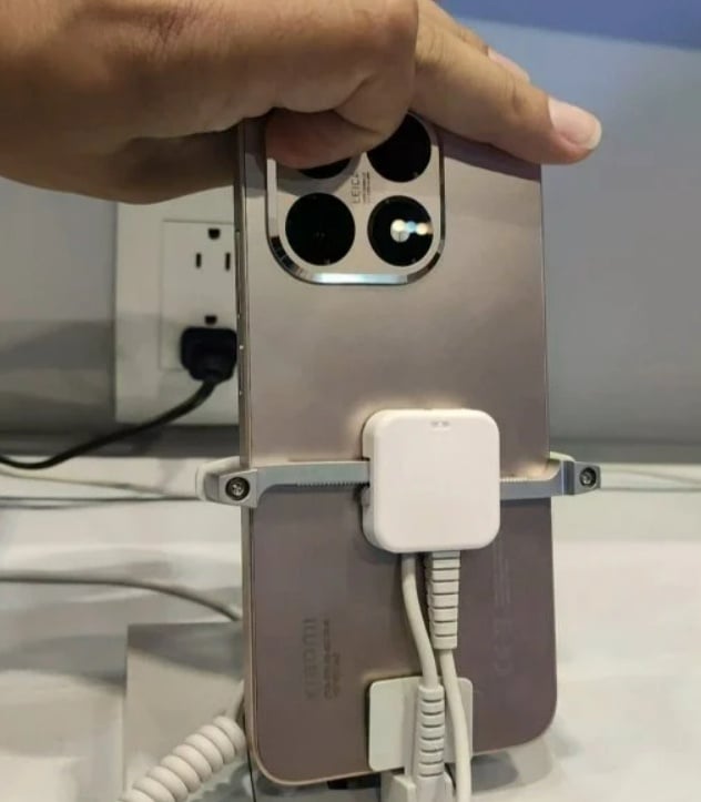 Penampakan Xiaomi 15T Pro. (TikTok)