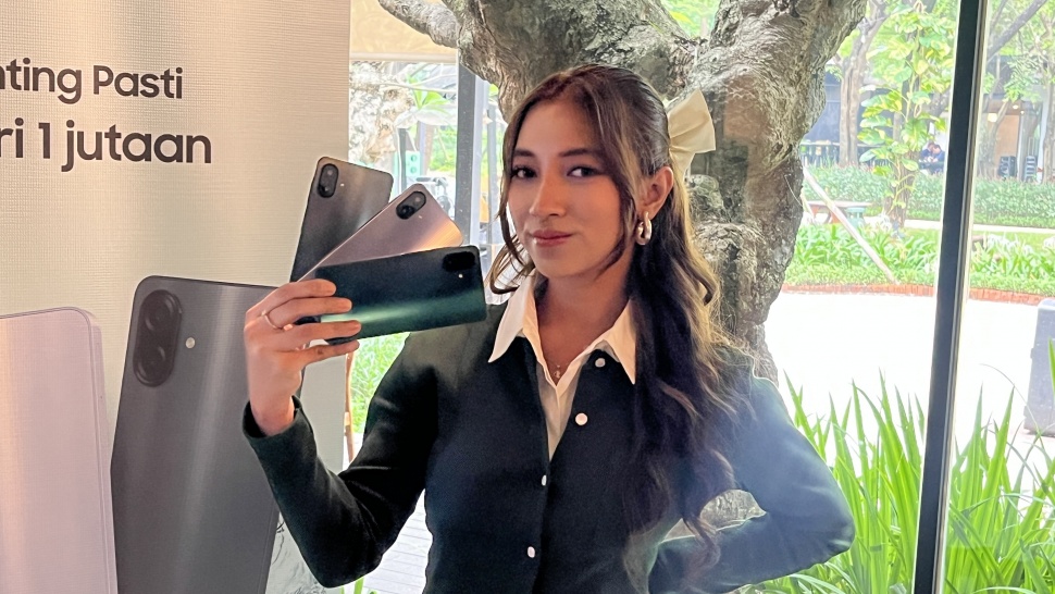 Samsung Galaxy A07 yang resmi dikenalkan ke Indonesia pada Senin (25/8/2025). [Suara.com/Dicky Prastya]