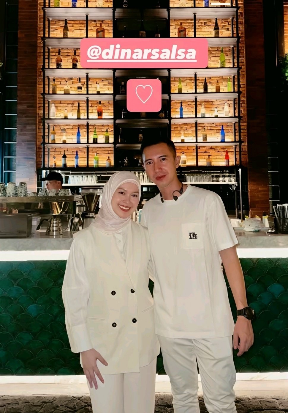 Muhammad Fardhana Diduga Sudah Temukan Pengganti Ayu Ting Ting, Pamer Foto Bareng Perempuan Berhijab (TikTok)