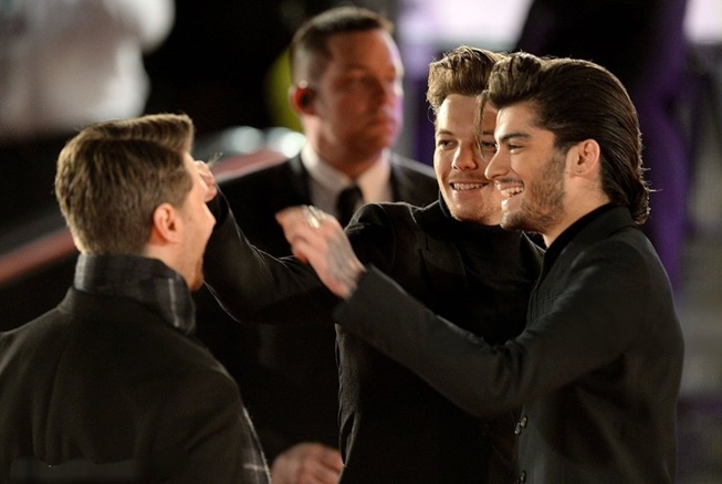 Zayn Malik dan Louis Tomlinson (X)