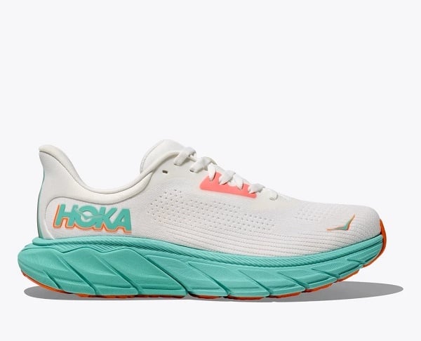 Hoka Arahi 7.