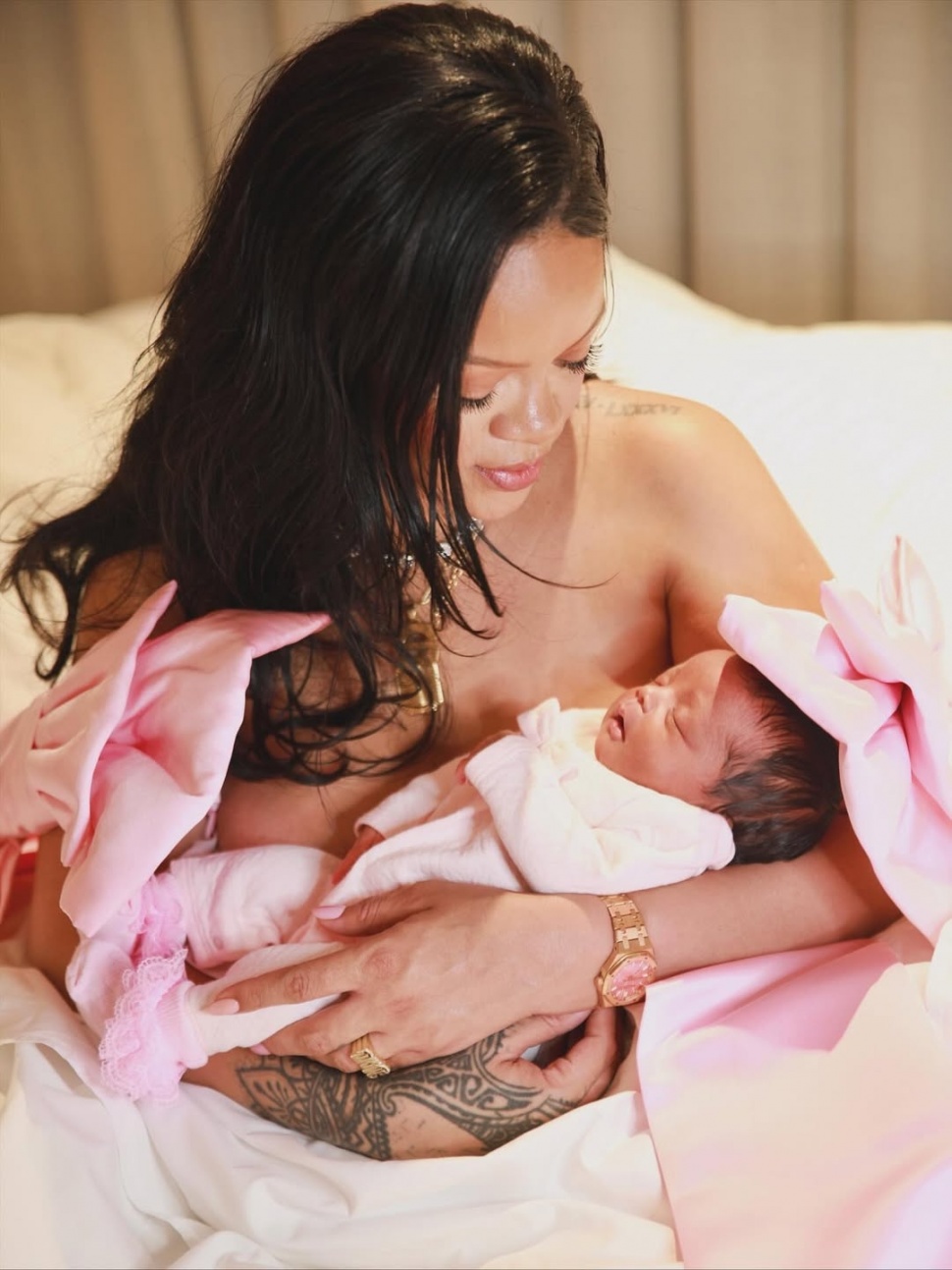 Rihanna melahirkan anak ketiga (Instagram/badgalriri)