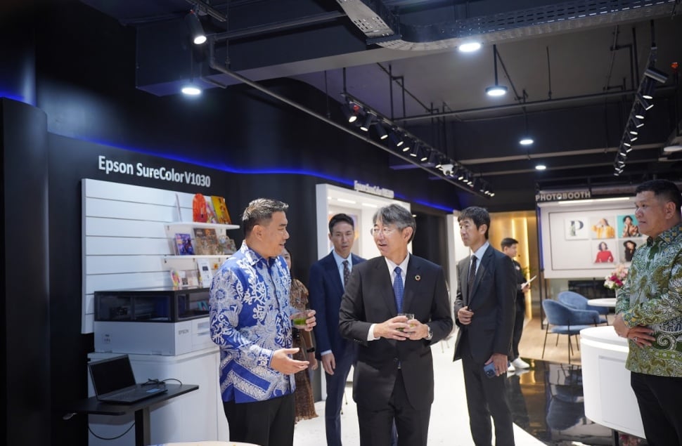 Peresmian ini dihadiri oleh jajaran manajemen Epson Indonesia, pimpinan PT Pasifik Internusa, serta mitra bisnis strategis. (Dok: Epson)