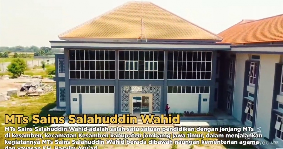 Pondok Pesantren Tebu Ireng [Youtube/TebuirengPutri/CIS PLANE SPOTTER]
