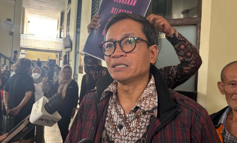 Direktur Eksekutif Amnesty International Indonesia, Usman Hamid. (Suara.com/Dea)