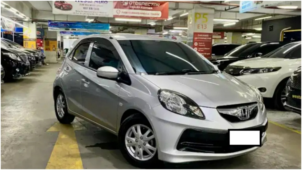 Honda Brio 2012 dengan banderol Rp 70 jutaan. (OLX)