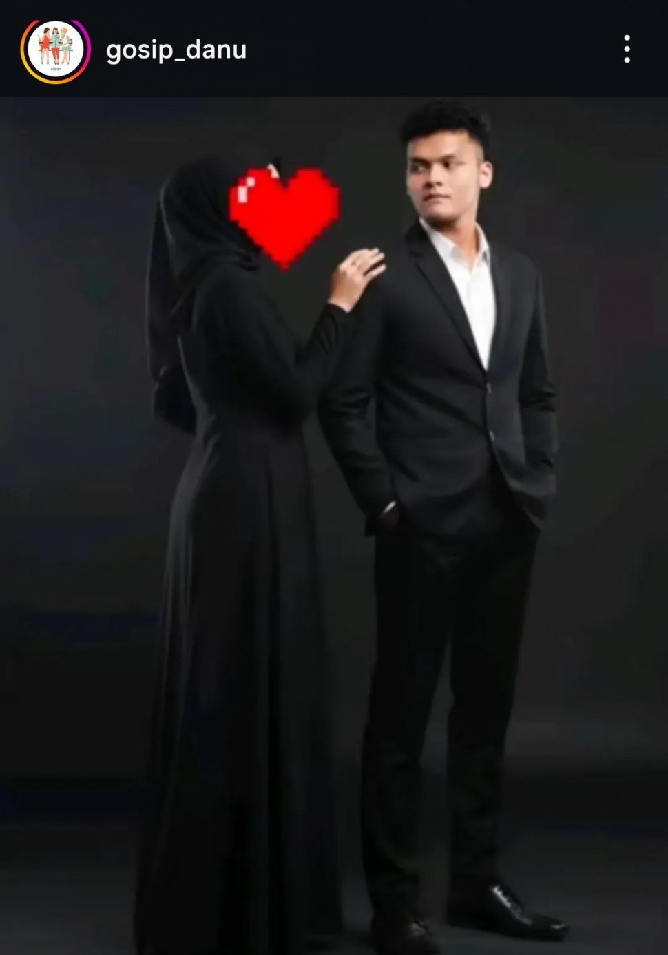 Foto diduga Jule, atau Julia Prastini dengan Safrie Ramadhan [Instagram]