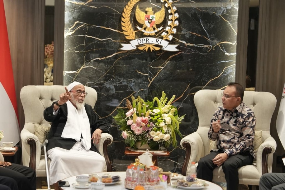 Wakil Ketua DPR RI Sufmi Dasco Terima Kunjungan Abu Bakar Ba'asyir di DPR. (Instagram/@sufmi_dasco)