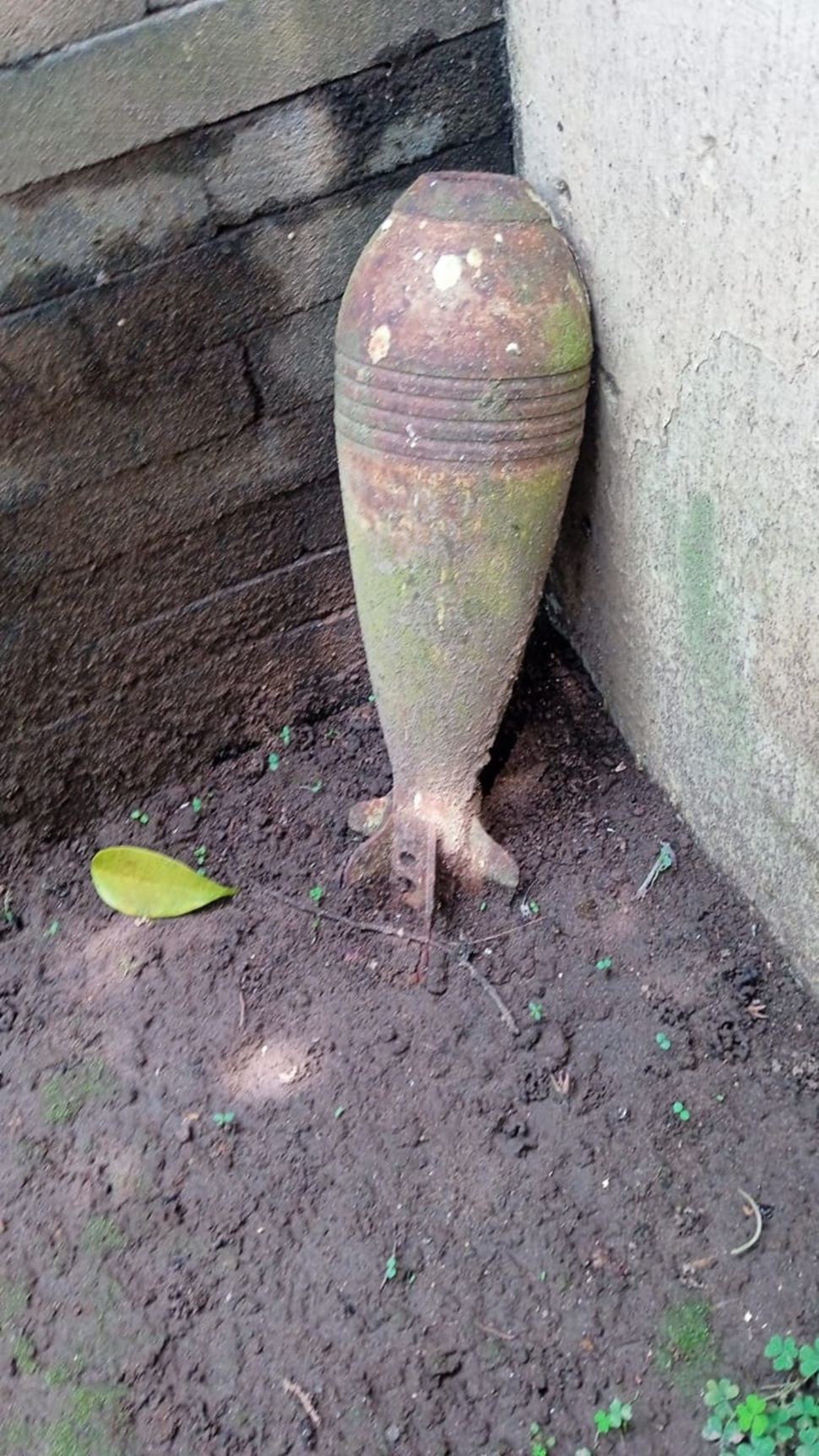 Mortir peninggalan masa Perang Dunia Kedua ditemukan di Jetisharjo, Kelurahan Cokrodiningratan, Kemantren Jetis, Kota Yogyakarta. [Dok: Koramil 01/Jetis]