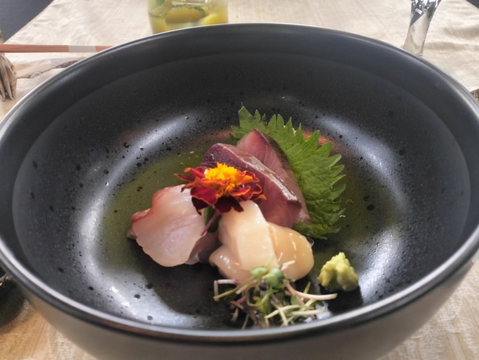 Otsukari (sashimi). (Suara.com/Annisa Deli)