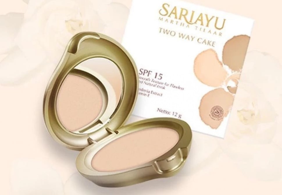 Rekomendasi bedak padat dengan hasil akhir dewy. (Shopee)