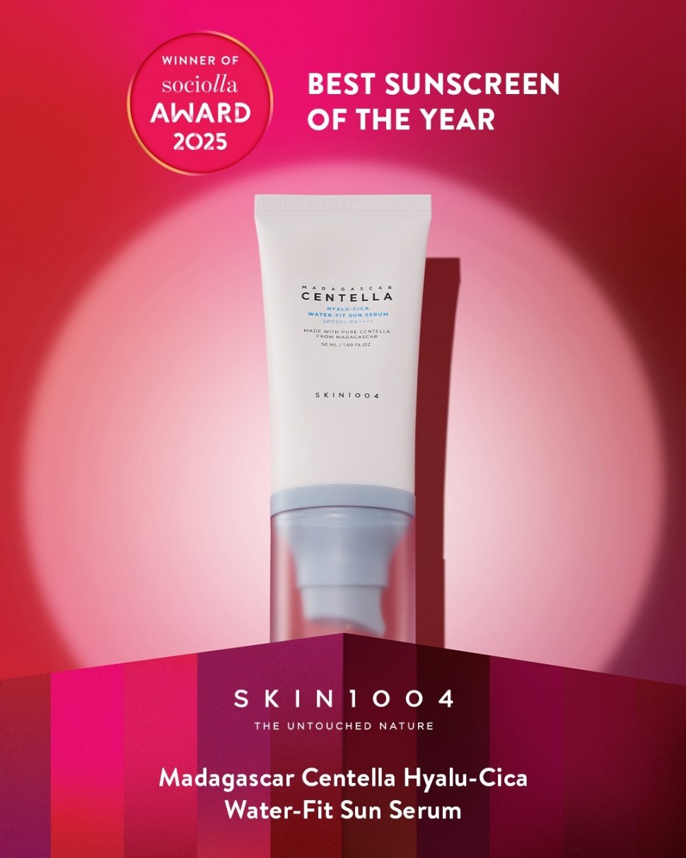 Skin1004 – Madagascar Centella Hyalu-Cica Water-Fit Sun Serum. (dok. Sociolla)