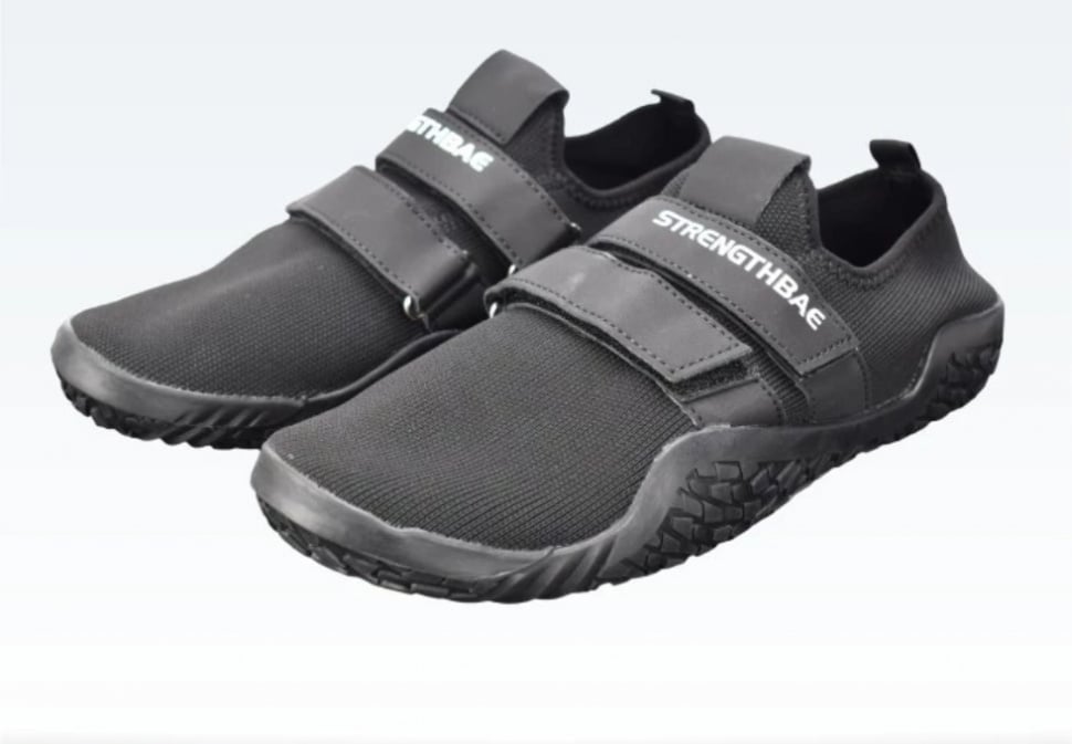 Sepatu gym untuk pria. (Shopee)