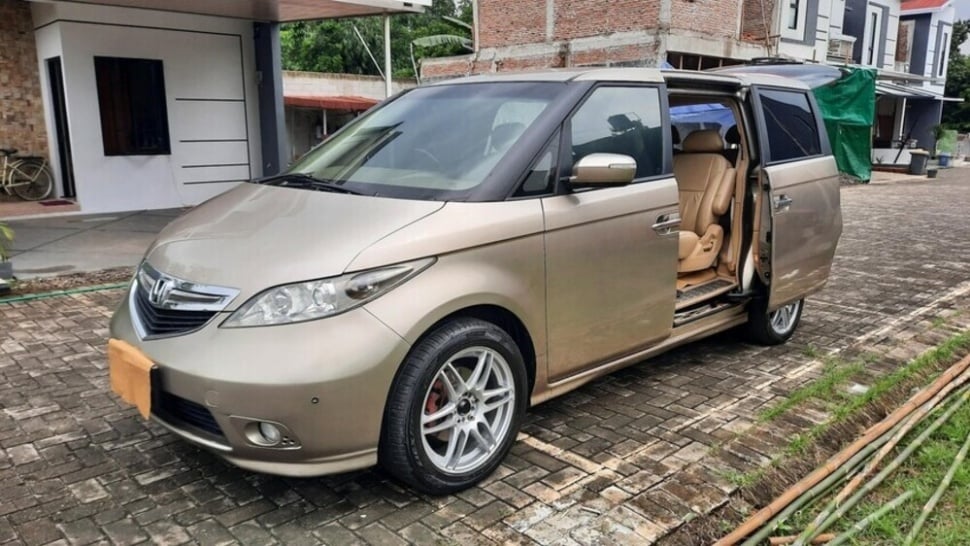 Honda Elysion 2004 (OLX)