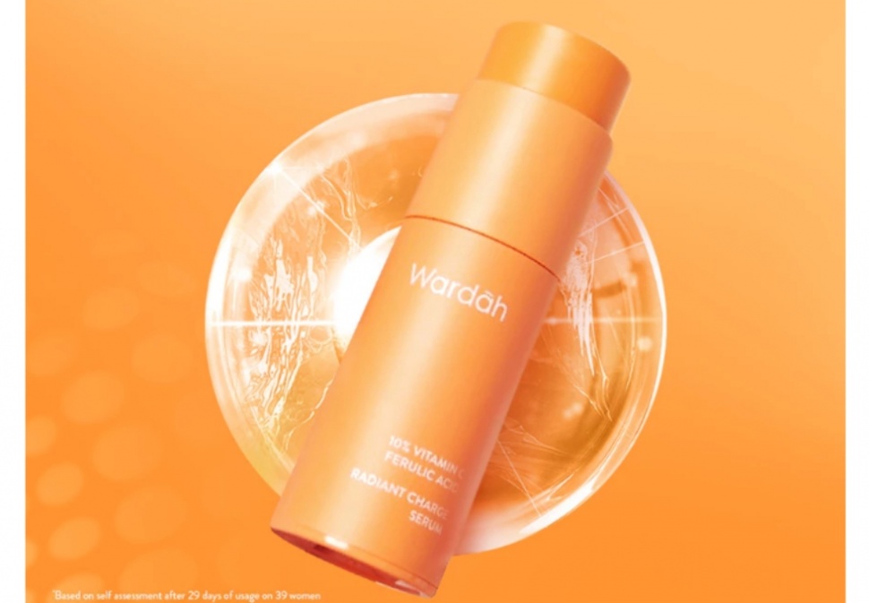 Serum Wardah untuk menghilangkan flek hitam dan kerutan. (Shopee)