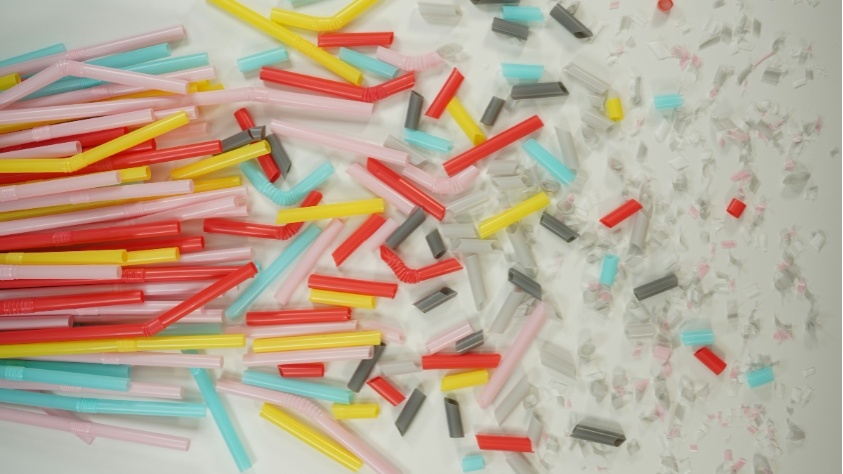 Ilustrasi mikroplastik (Unsplash/FlyD)