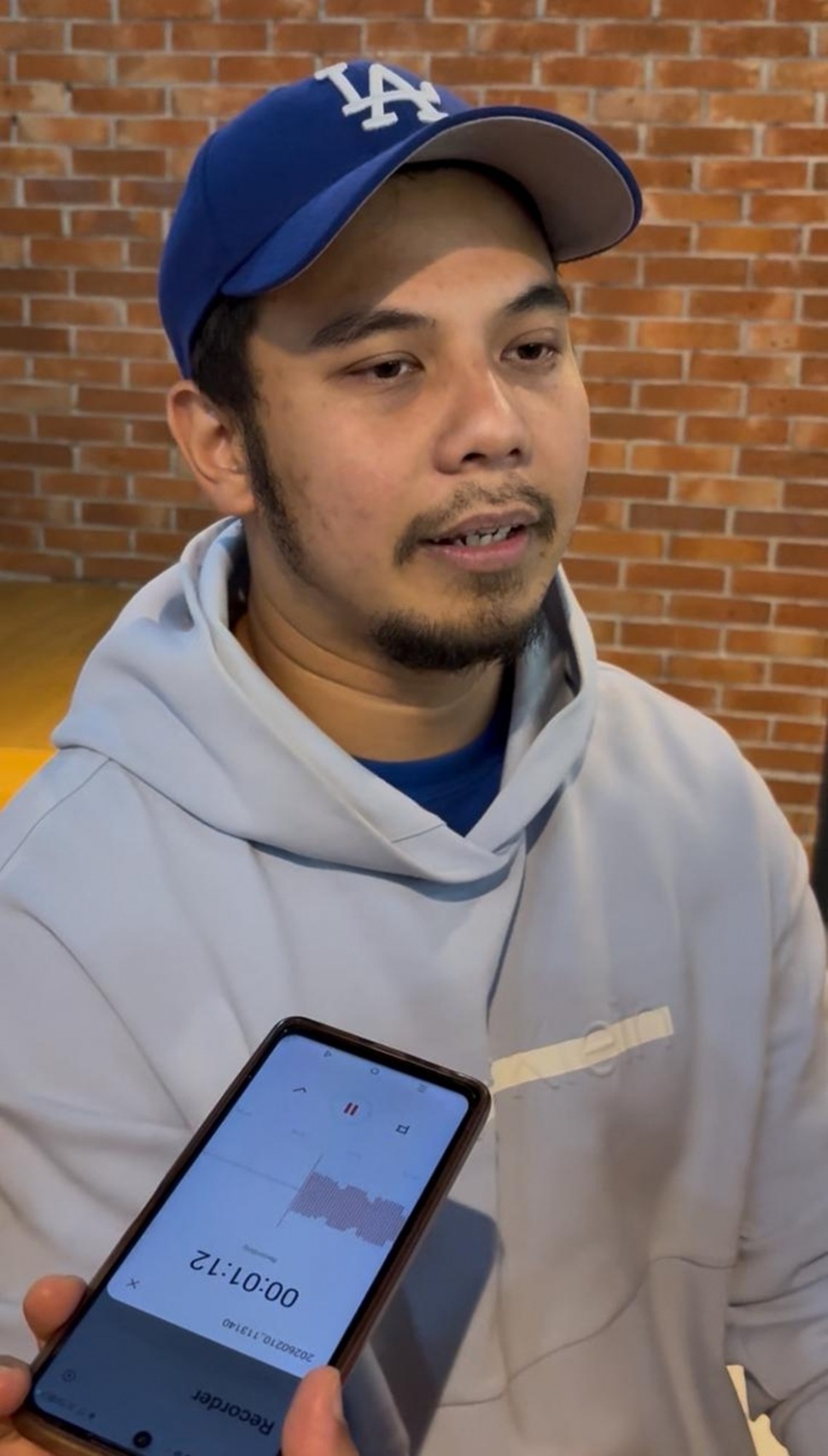 dr. Andhika Raspati, Sp.KO ditemui di kawasan Senayan, Jakarta Pusat pada Selasa, 10 Februari 2026. [Suara.com/Tiara Rosana]