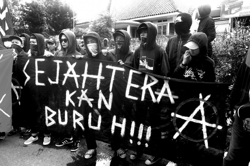 Aksi kaum Anarkis di Indonesia saat Hari Buruh Internasional 1 Mei 2019. [Frans Ari Prasetyo]