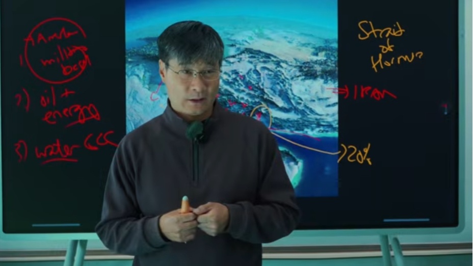 Prof Jiang Xueqin prediksi Iran menang dalam perang melawan AS. (YouTube/ Prof. Jiang Clips)