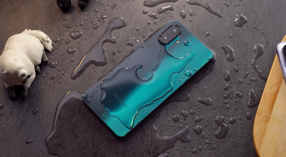 Samsung Galaxy A07 merupakan HP murah sejutaan pilihan David GadgetIn untuk Lebaran 2026. (YouTube/ GadgetIn) 