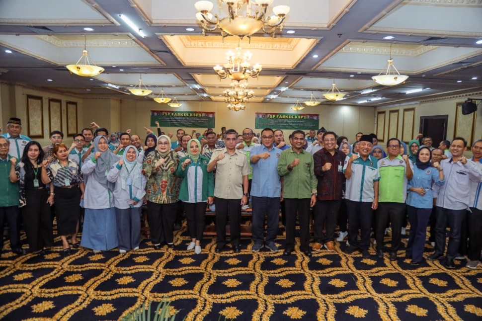 Menteri Ketenagakerjaan, Yassierli saat membuka Musyawarah Nasional Tahun 2026 FSP FARKES KSPSI di Jakarta, Kamis, (2/4/2026). (Dok: Kemnaker)