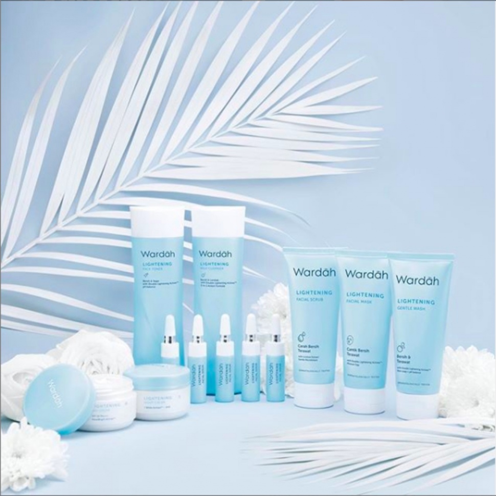 Rangkaian skincare Wardah Lightening (Wardah)