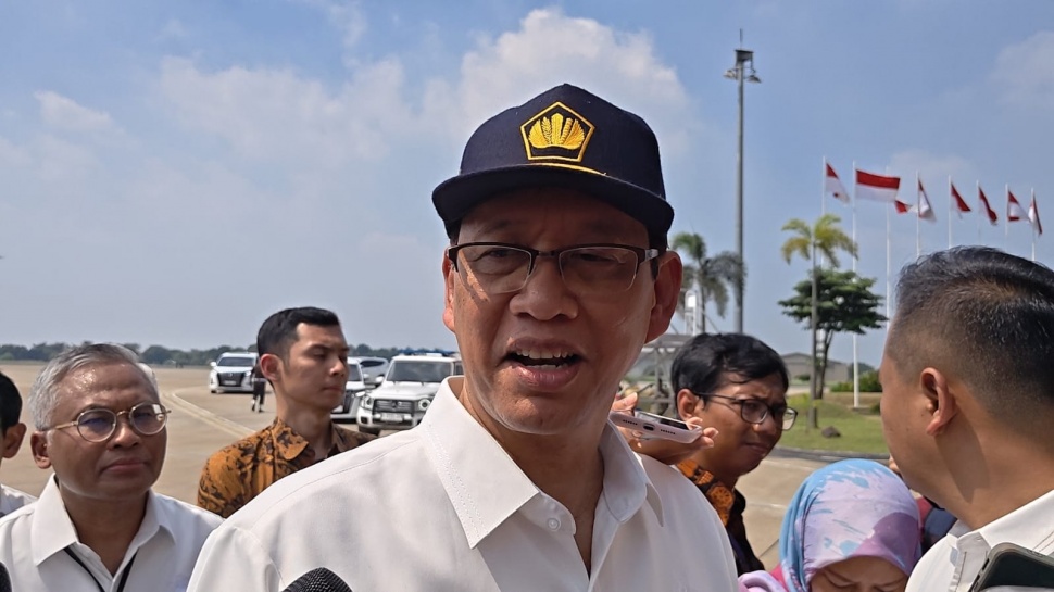 Menteri Keuangan Purbaya Yudhi Sadewa saat ditemui di Bandara Internasional Halim Perdanakusuma, Jakarta, Senin (18/5/2026). [Suara.com/Novian]