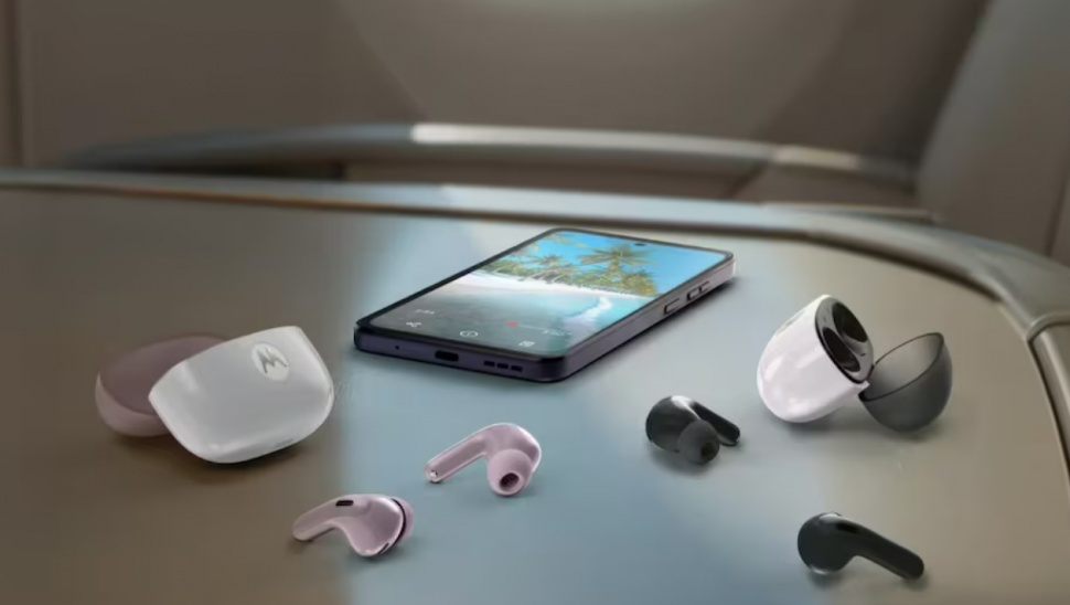 Moto Buds 2. (Motorola)