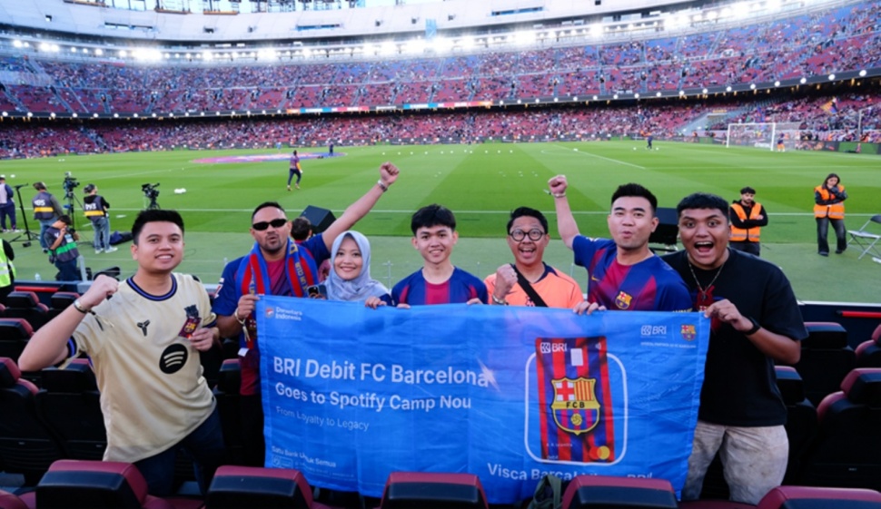 Para pencinta sepak bola dunia pemenang Program BRI Debit FC Barcelona. (Dok: BRI)