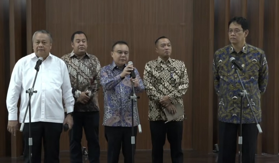 Wakil Ketua DPR RI Sufmi Dasco Ahmad menggelar pertemuan tertutup dengan Menteri Keuangan Purbaya Yudhi Sadewa, Gubernur BI Perry Warjiyo, dan Menteri Sekretaris Negara Prasetyo Hadi di DPR, Sabtu (6/6/2026). [Tangkap Layar]