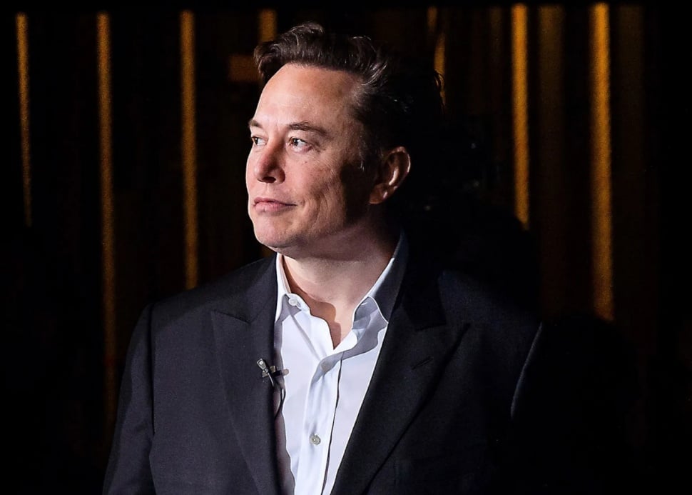 Elon Musk mengunjungi Akademi Angkatan Udara AS di Colorado, 2002. (U.S. Department of Defense, Trevor)