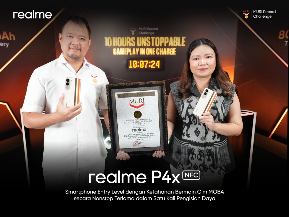Realme P4x pecahkan rekor MURI dengan main game MOBA 10 jam non-stop sekali charge. [Realme]