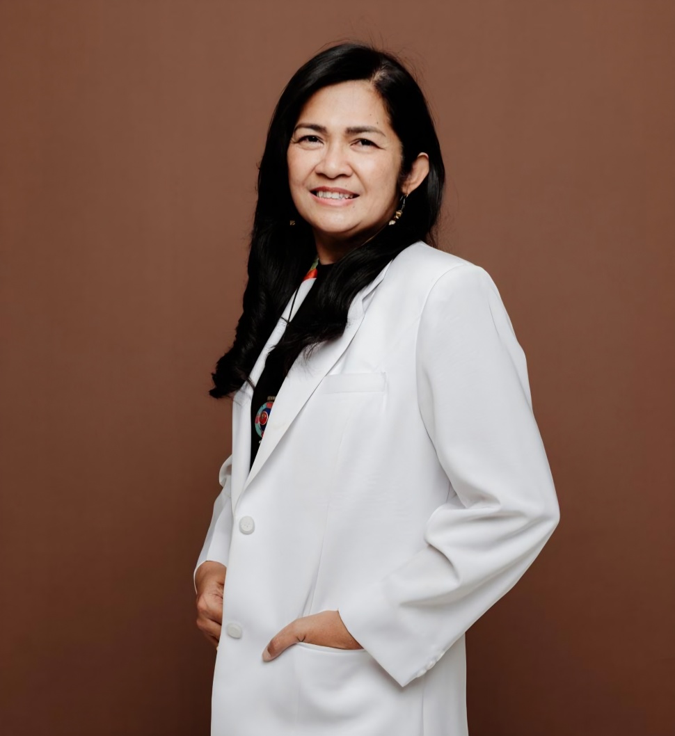 Dokter paru sekaligus konsultan onkologi paru, Prof. Dr. dr. Laksmi Wulandari, Sp.P(K), FISCM, FISR. (Dok. Ist)