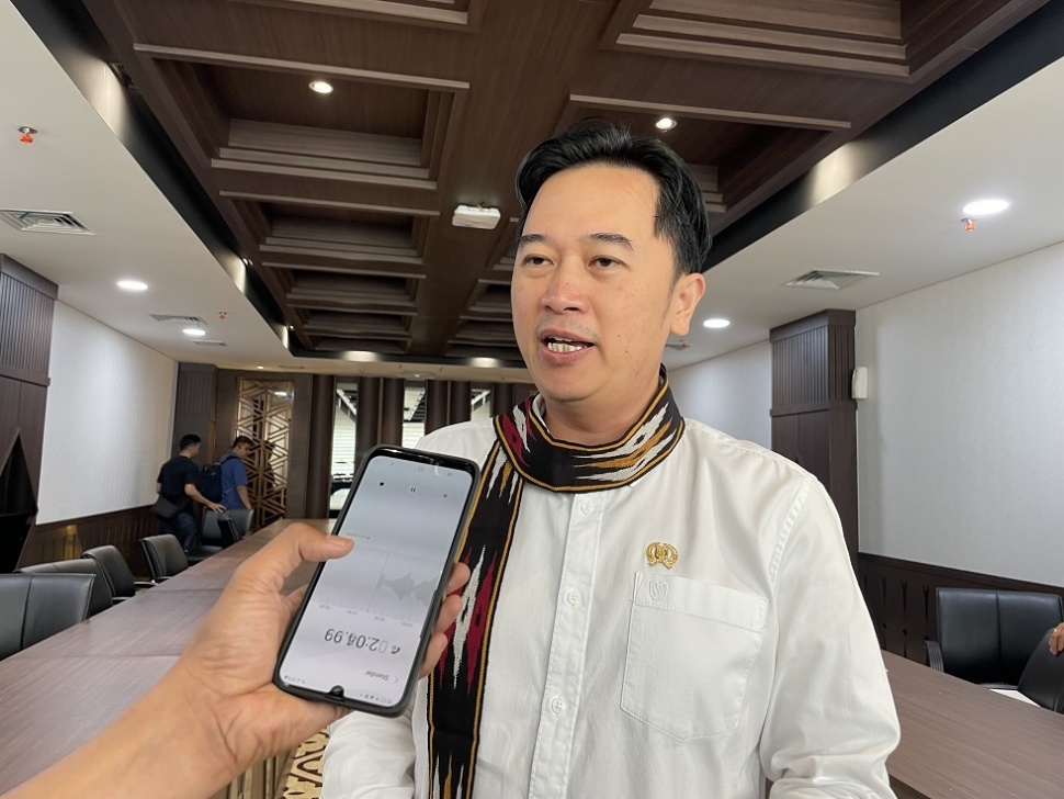 Anggota Komisi A DPRD DKI Jakarta, Kevin Wu. (Suara.com/Adiyoga)