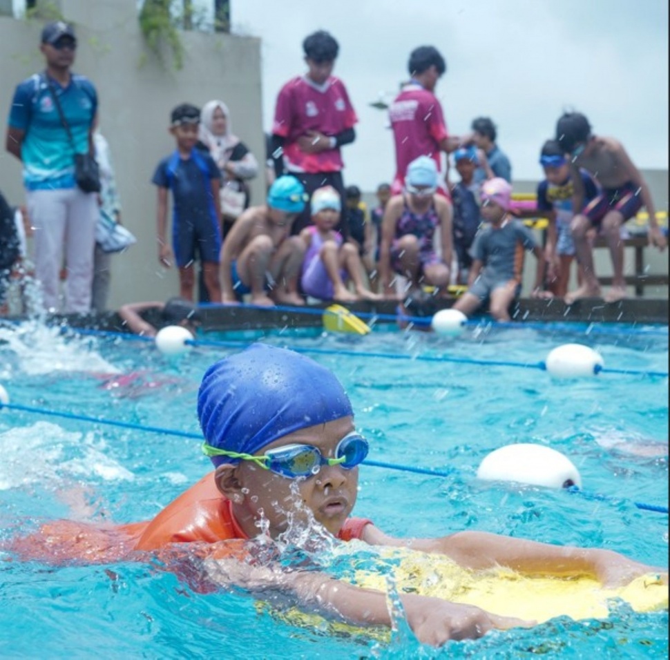 Kompetisi ini adalah untuk memberikan pengalaman berenang yang menyenangkan sekaligus relaksasi bagi peserta anak-anak,(Dok: Swiss-Belhotel Airport Yogyakarta)