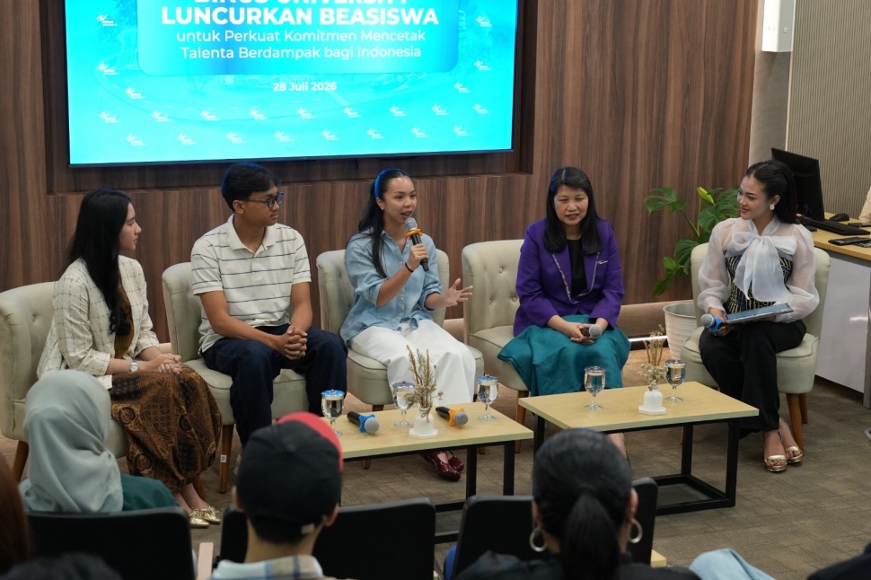 BINUS University kembali menghadirkan BINUS Scholarship untuk perkuliahan tahun akademik 2027/2028, sebuah program beasiswa yang mendukung talenta muda Indonesia mengembangkan potensinya di berbagai bidang.