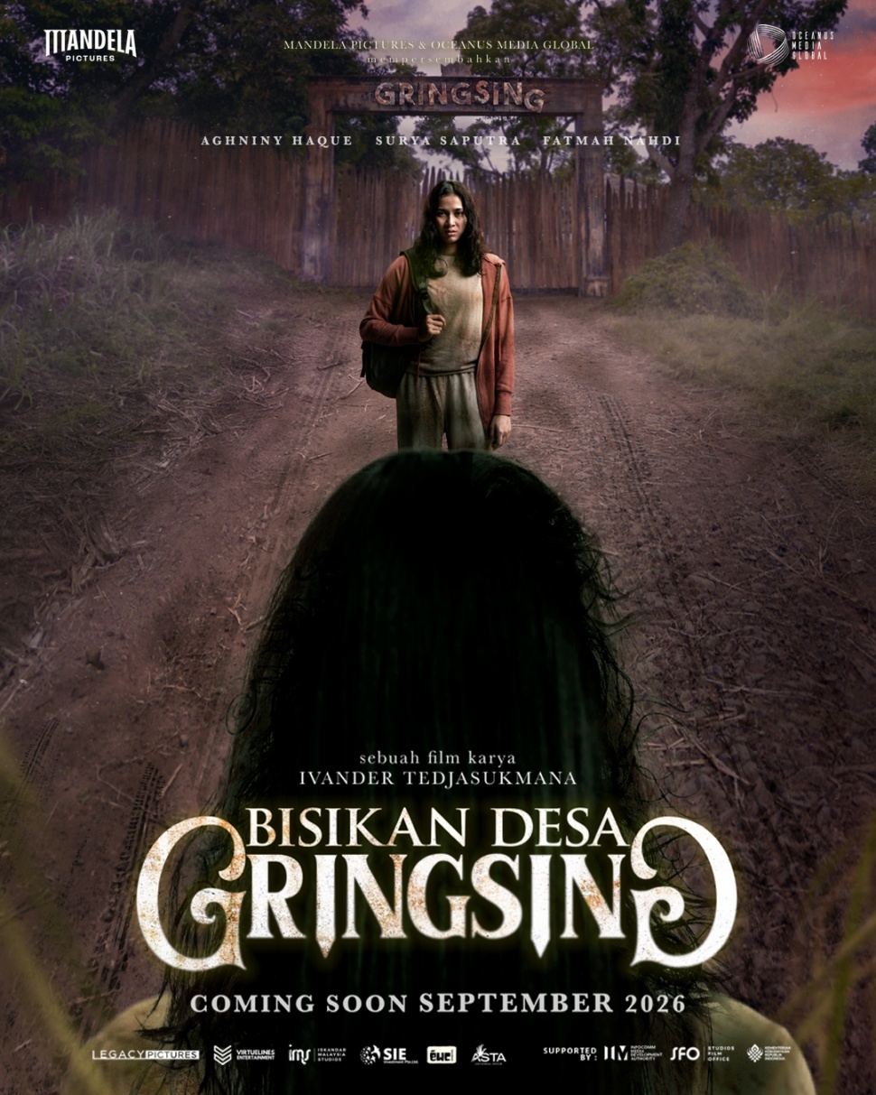 Bisikan Desa Gringsing dijadwalkan tayang di bioskop Indonesia mulai 24 September 2026. Setelah Indonesia, film ini akan dilanjutkan ke Malaysia, Singapura, Turki, dan Azerbaijan. (Dok. Bisikan Desa Gringsing)