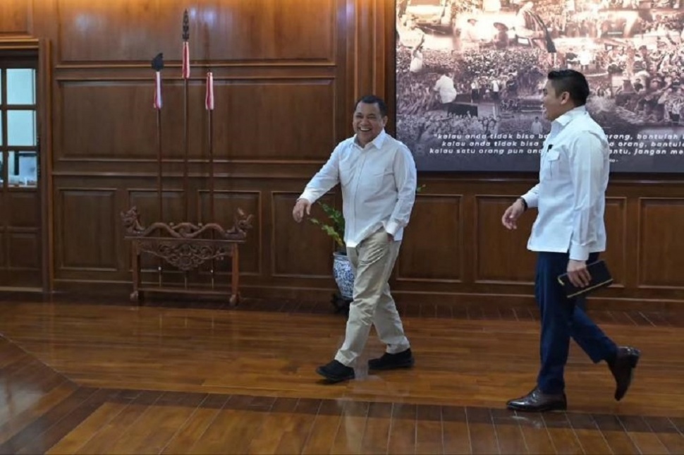 Haji Isam Temui Teddy Indra Wijaya. (Instagram/@sekretariat.kabinet)