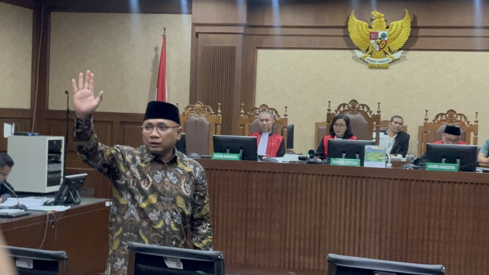 Mantan Menteri Agama Yaqut Cholil Qoumas alias Gus Yaqut di Pengadilan Tipikor Jakarta pada Pengadilan Negeri Jakarta Pusat, Selasa (11/8/2026). (Suara.com/Dea)