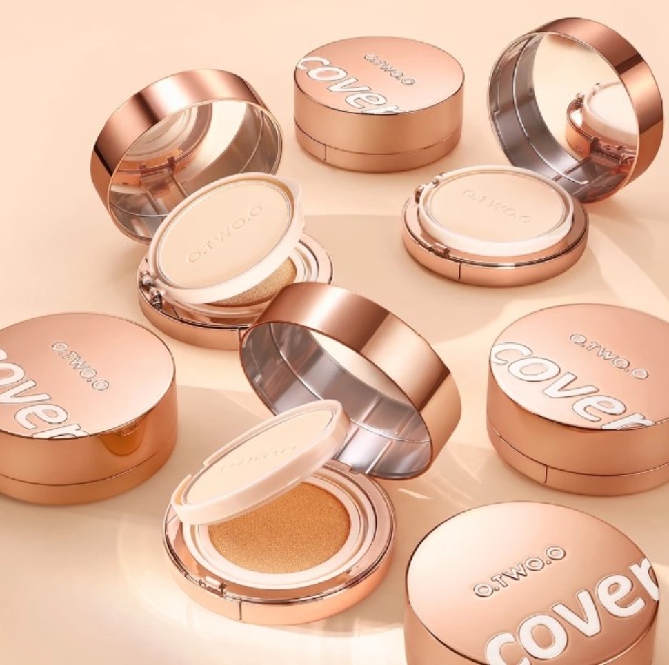 O.TWO.O 2 In 1 Soft Focus Powder & Cushion Cream